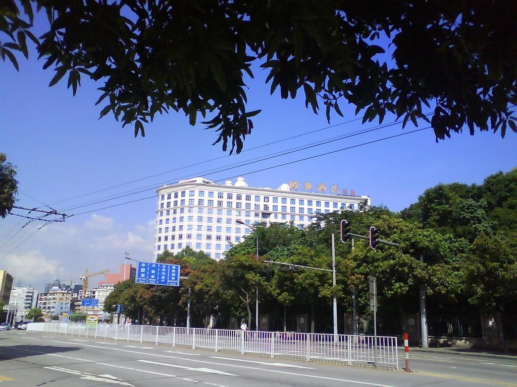 Vienna Hotel Guangzhou Shaheding Metro Station Dış mekan fotoğraf
